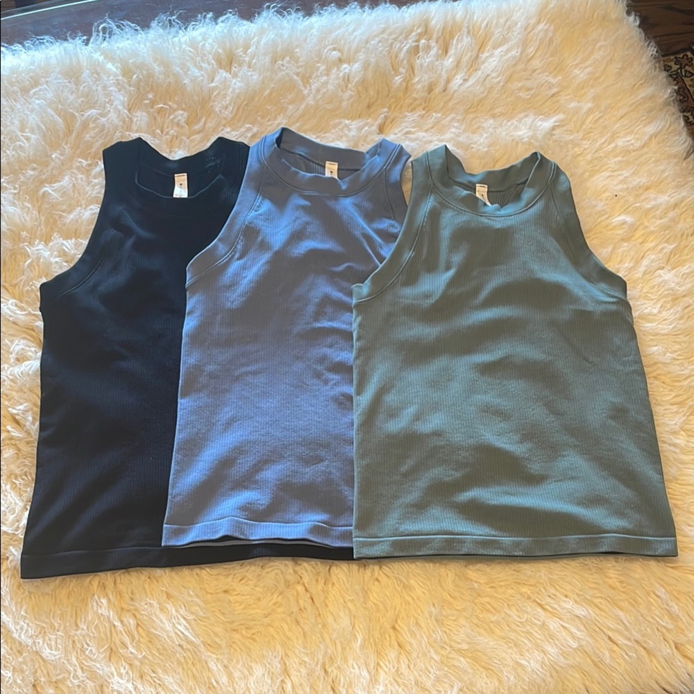 Athleta tank momentum bundle, small